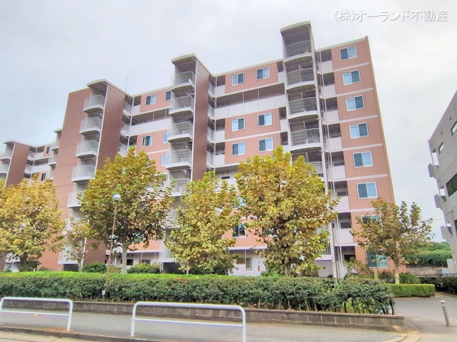 千葉県松戸市新松戸北２丁目のマンション『新松戸ファミールハイツ6号棟』外観写真 2025年10月28日撮影