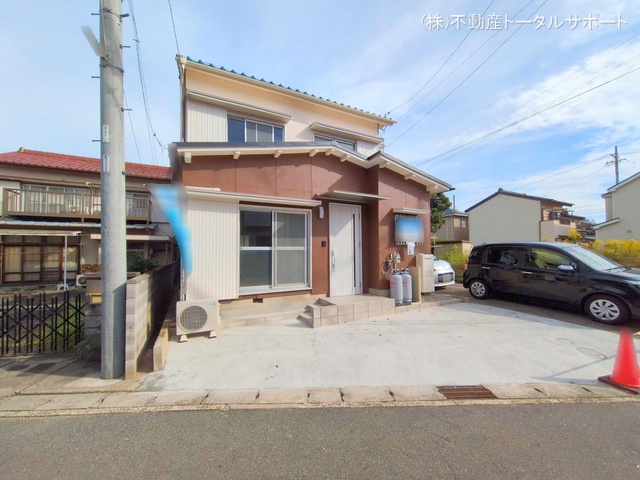 愛知県愛西市須依町北前の中古戸建て完成写真 2024年10月30日撮影