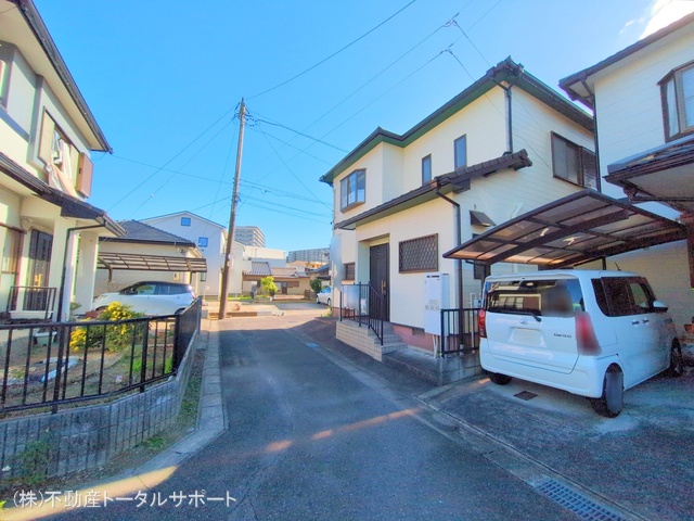 愛知県稲沢市長野3丁目の中古戸建て完成写真 2024年12月8日撮影