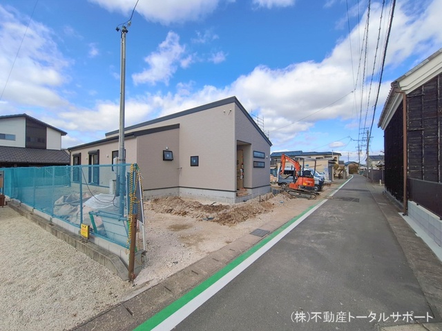 愛知県愛西市佐屋町亥新田の新築戸建て外構写真 2026年2月8日撮影