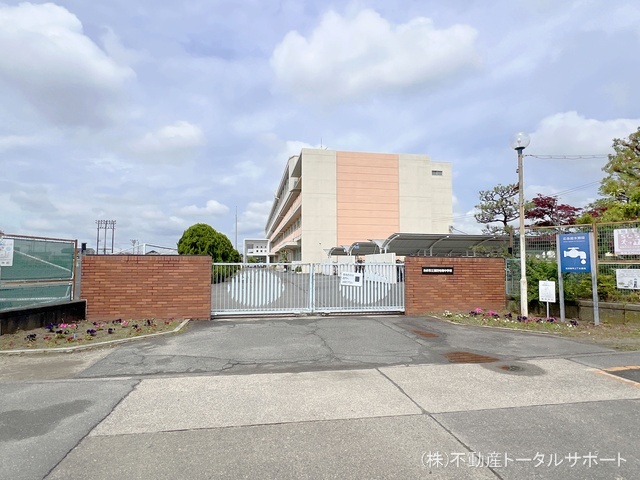 あま市立甚目寺南中学校 距離1300m