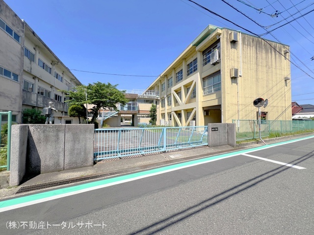 愛西市立佐屋小学校 距離450m