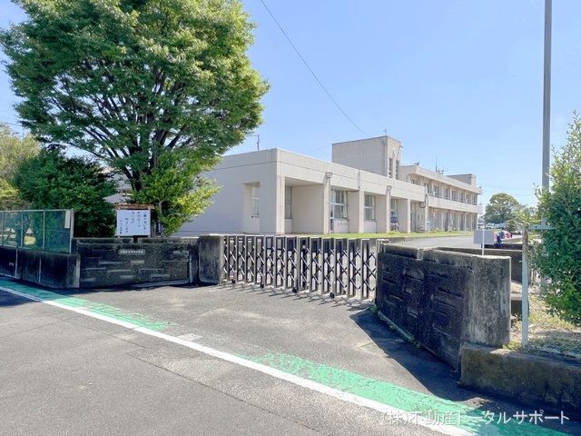 愛西市立市江小学校　距離2140m