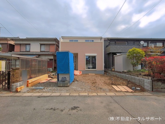 愛知県愛西市北一色町昭和の新築戸建て外構写真 2026年4月23日撮影