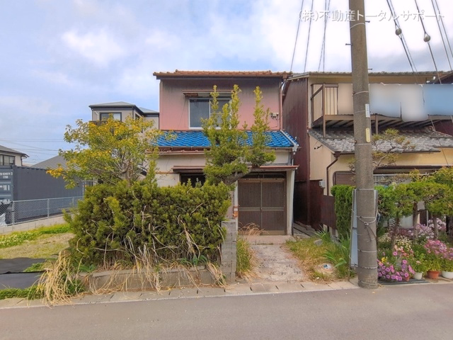 愛西市町方町彦作堤外 外観