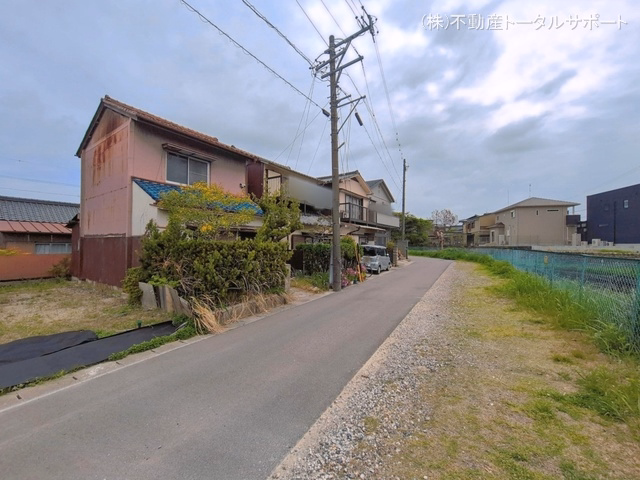 愛西市町方町彦作堤外 外観