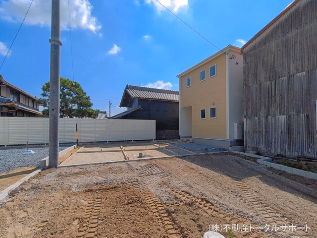 新築戸建て 稲沢市平和町法立北瀬古第4 3号棟 外構