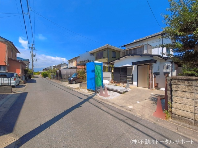 愛西市西保町西川原 外構