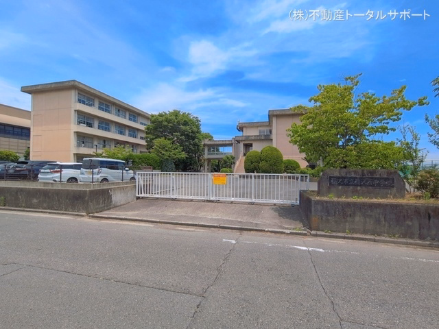 稲沢市立稲沢西中学校