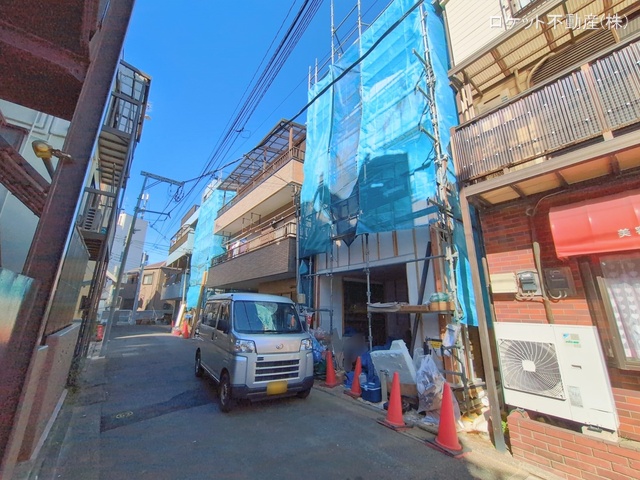 東京都江戸川区下篠崎町の新築戸建てシート写真 2026年2月18日撮影