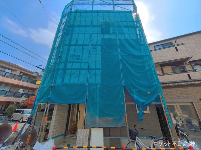 東京都江戸川区平井６丁目の新築戸建てシート写真 2026年3月29日撮影