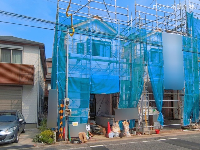 東京都江戸川区北小岩7丁目の新築戸建てシート写真 2026年3月29日撮影