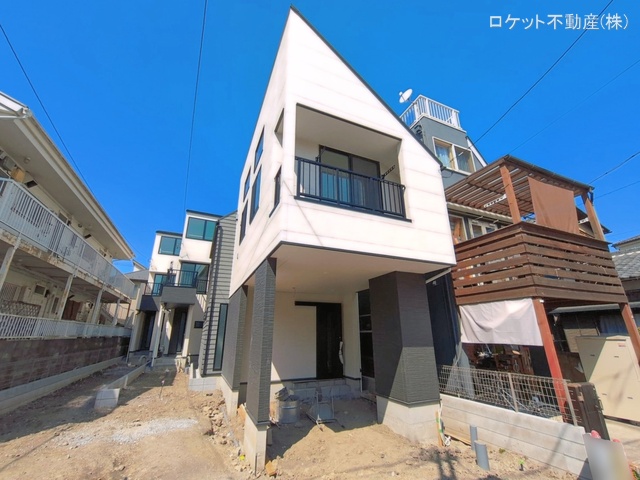 東京都江戸川区江戸川3丁目の新築戸建て外構写真 2026年3月23日撮影