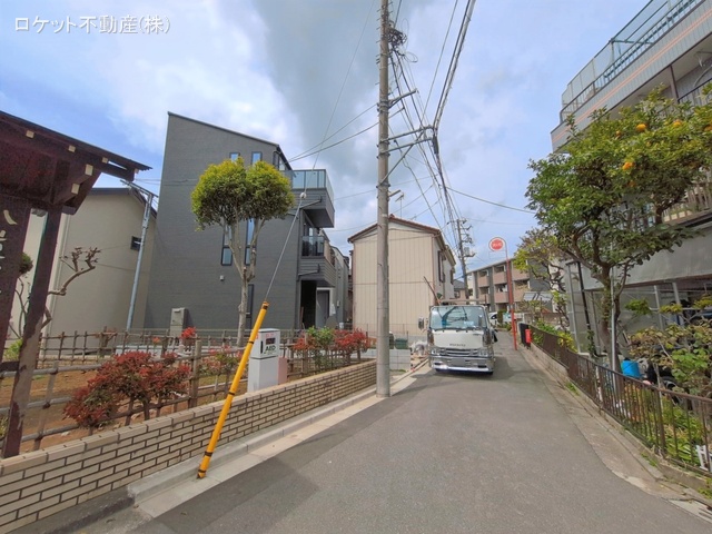 東京都江戸川区鹿骨5丁目の新築戸建て外構写真 2026年4月8日撮影