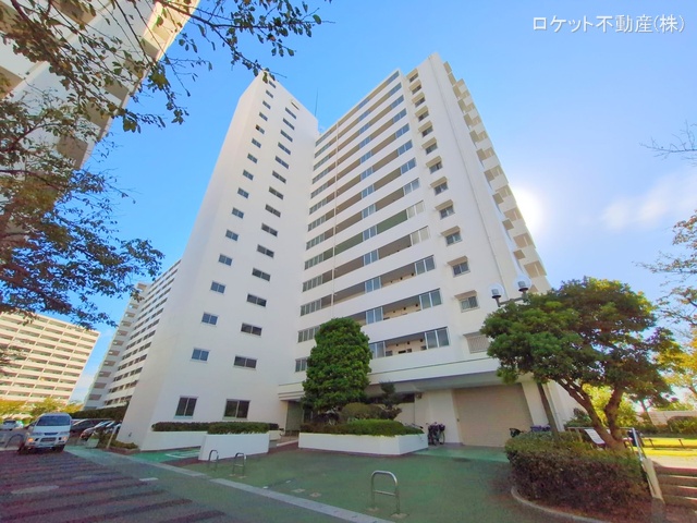 東京都江戸川区南葛西７丁目のマンション『なぎさニュータウン4号棟』外観写真 2025年9月24日撮影