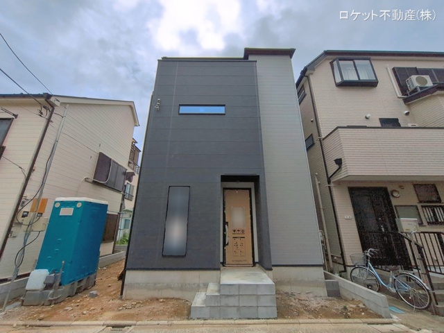 東京都江戸川区南小岩2丁目の新築戸建て外構写真 2026年6月4日撮影