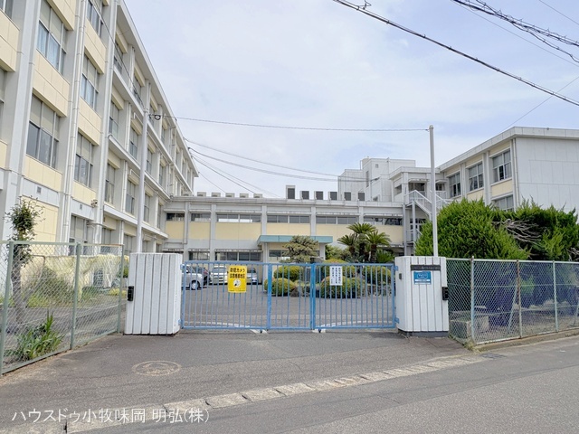 扶桑町立柏森小学校　距離980m