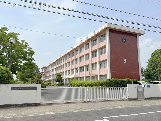 扶桑町立扶桑北中学校　距離1100m