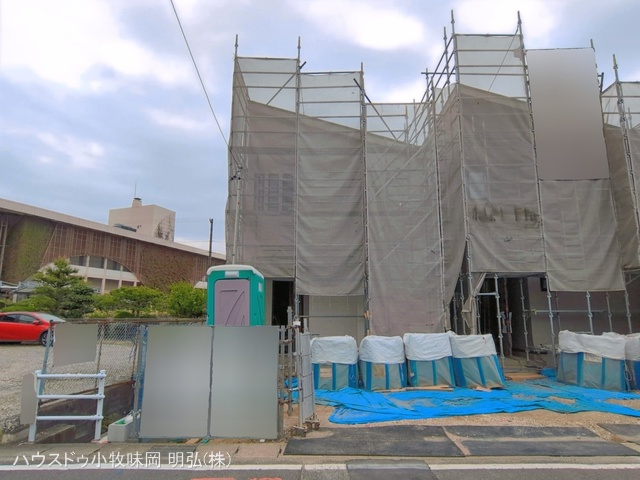 愛知県小牧市小牧2丁目の新築戸建てシート写真 2026年4月21日撮影