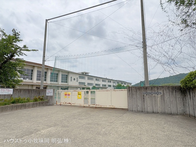 犬山市立南部中学校　距離1800m