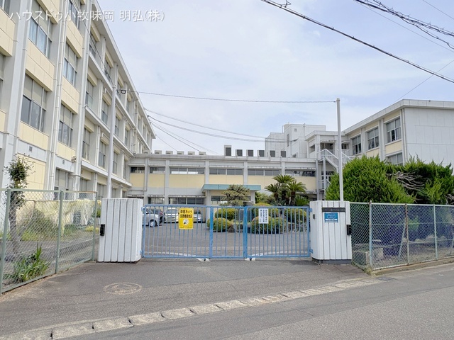 扶桑町立柏森小学校 距離30m