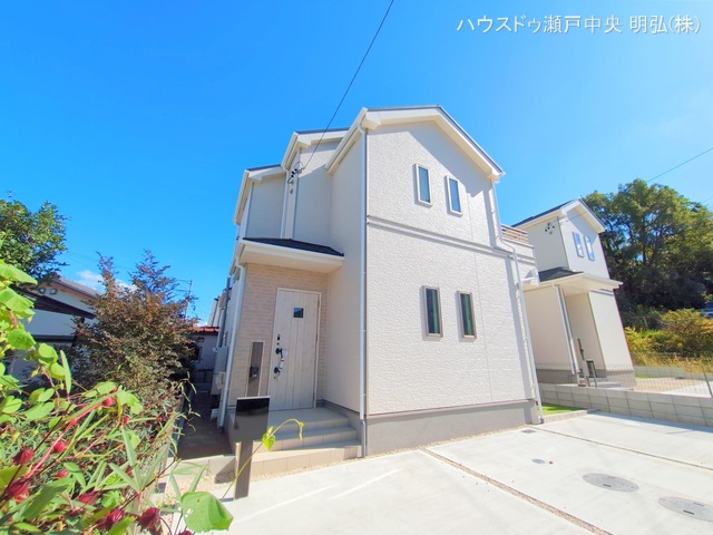 愛知県瀬戸市秋葉町の新築戸建て完成写真 2025年10月16日撮影