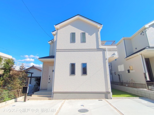 愛知県瀬戸市秋葉町の新築戸建て完成写真 2025年10月16日撮影