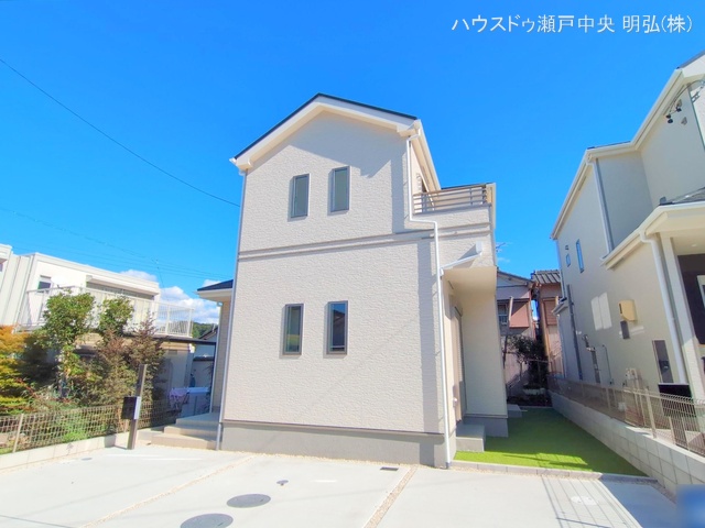 愛知県瀬戸市秋葉町の新築戸建て完成写真 2025年10月16日撮影