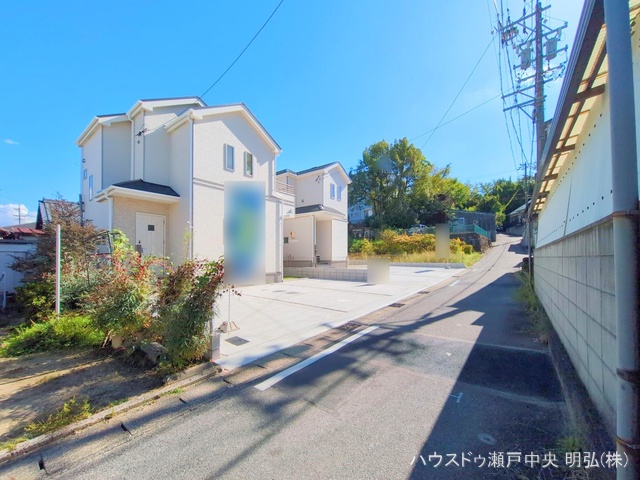 愛知県瀬戸市秋葉町の新築戸建て完成写真 2025年10月16日撮影