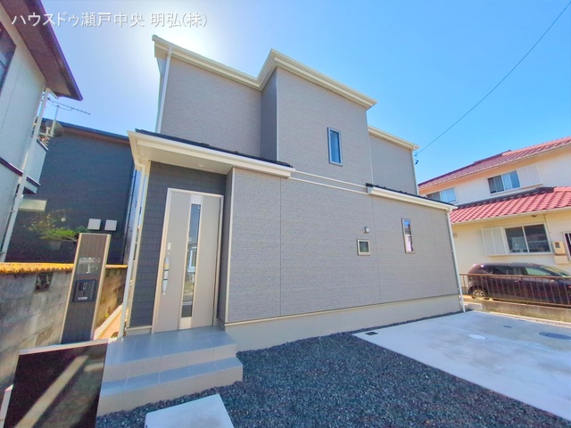 愛知県瀬戸市塩草町の新築戸建て完成写真 2025年10月16日撮影