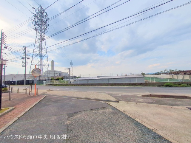 愛知県瀬戸市小坂町のマンション『ユニーブル晴丘B棟』外観写真 2025年5月11日撮影