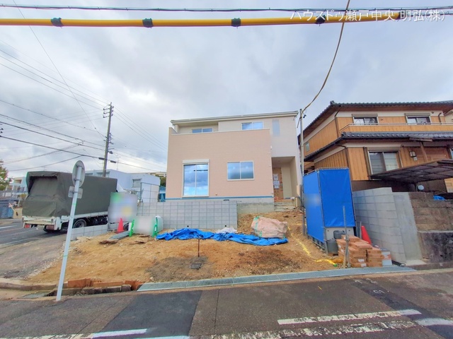 愛知県瀬戸市萩山台５丁目の新築戸建て外構写真 2025年12月4日撮影
