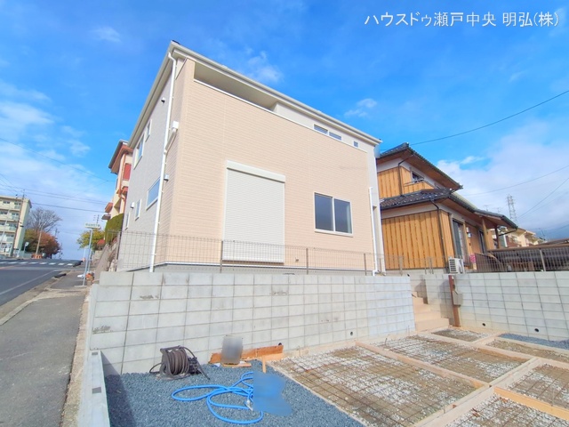 愛知県瀬戸市萩山台５丁目の新築戸建て外構写真 2025年12月25日撮影