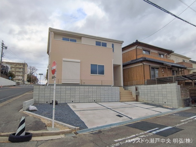 愛知県瀬戸市萩山台5丁目の新築戸建て完成写真 2026年1月22日撮影