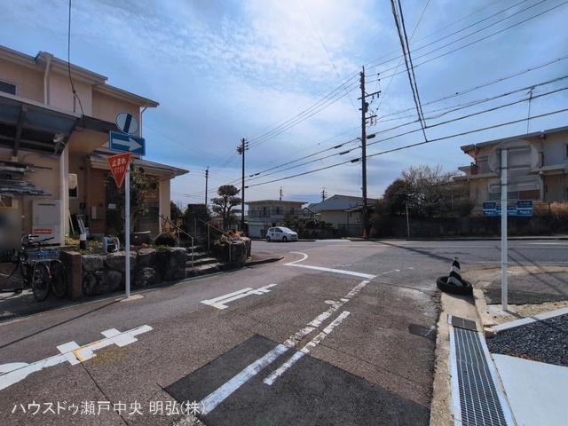 愛知県瀬戸市萩山台５丁目の新築戸建て完成写真 2026年3月8日撮影