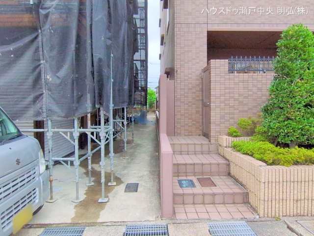 愛知県尾張旭市白鳳町２丁目のマンション『ラ・ヴィアーレ印場』外観写真 2025年10月14日撮影