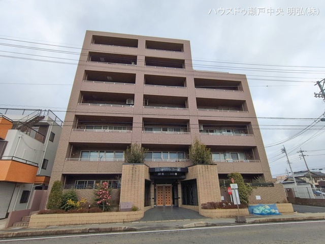 愛知県尾張旭市白鳳町２丁目のマンション『ラ・ヴィアーレ印場』外観写真 2026年1月22日撮影