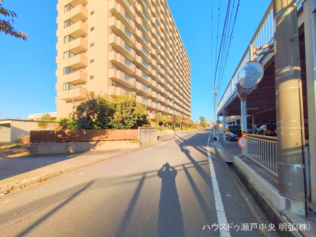 愛知県尾張旭市北原山町鳴湫のマンション『パークシティ三郷壱番館西棟』外観写真 2025年11月10日撮影