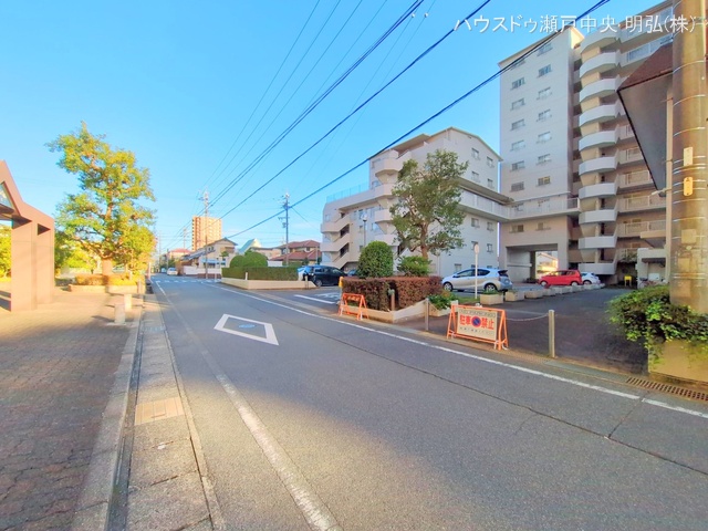 愛知県尾張旭市北原山町鳴湫のマンション『パークシティ三郷壱番館西棟』外観写真 2025年11月10日撮影