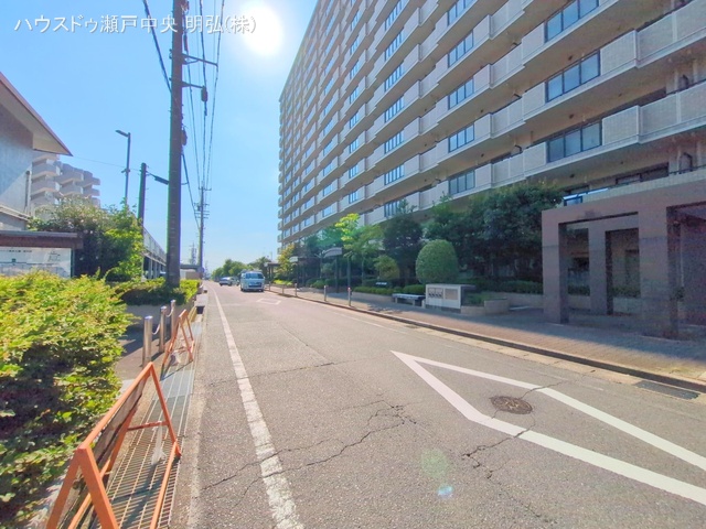 愛知県尾張旭市北原山町大久保見のマンション『ネオハイツ森林公園A棟』外観写真 2025年7月29日撮影