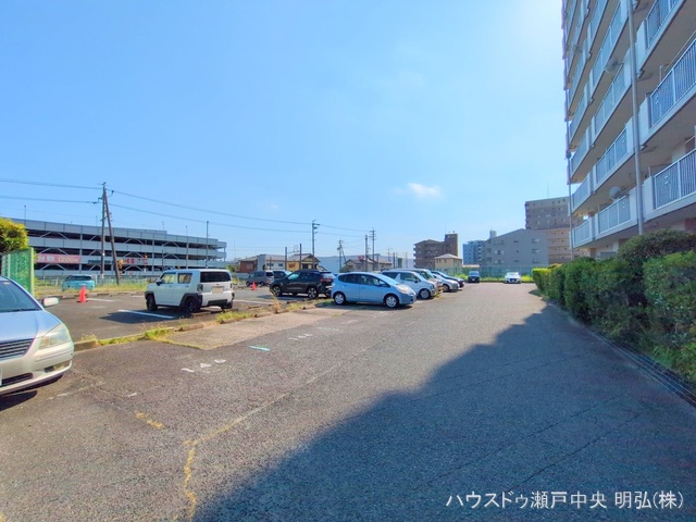 愛知県尾張旭市北原山町大久保見のマンション『ネオハイツ森林公園A棟』外観写真 2025年7月29日撮影