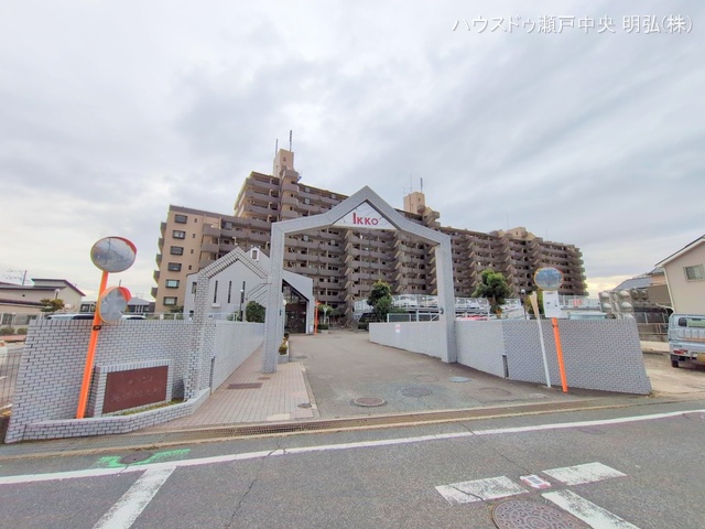 愛知県尾張旭市井田町３丁目のマンション『ラビデンス尾張旭光和』外観写真 2024年12月10日撮影