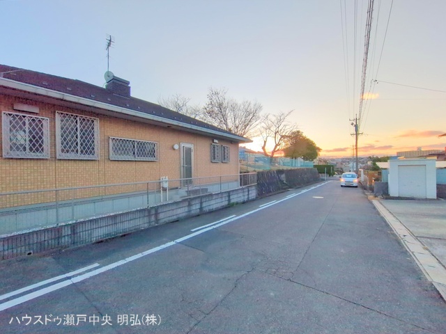 愛知県瀬戸市さつき台２丁目の新築戸建て外構写真 2025年12月14日撮影