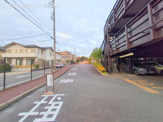 愛知県瀬戸市苗場町のマンション『パークシティ新瀬戸二番街スカイスクエア』外観写真 2025年12月18日撮影