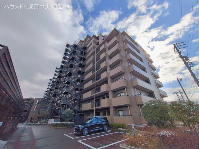 愛知県瀬戸市苗場町のマンション『パークシティ新瀬戸二番街スカイスクエア』外観写真 2026年1月22日撮影