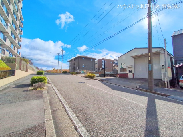 愛知県瀬戸市白山町１丁目のマンション『ネオハイツ瀬戸』外観写真 2025年12月25日撮影