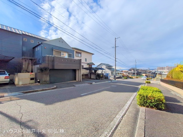 愛知県瀬戸市白山町１丁目のマンション『ネオハイツ瀬戸』外観写真 2025年12月25日撮影
