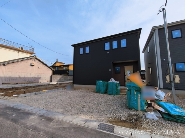 愛知県尾張旭市東印場町二反田の新築戸建て外構写真 2026年3月8日撮影