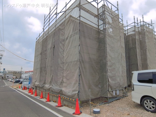 愛知県瀬戸市西寺山町の新築戸建てシート写真 2026年3月24日撮影