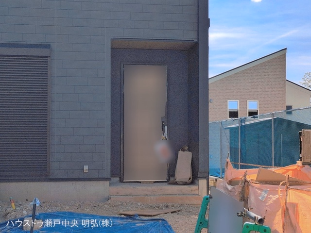愛知県瀬戸市塩草が丘４丁目の新築戸建て外構写真 2026年5月6日撮影
